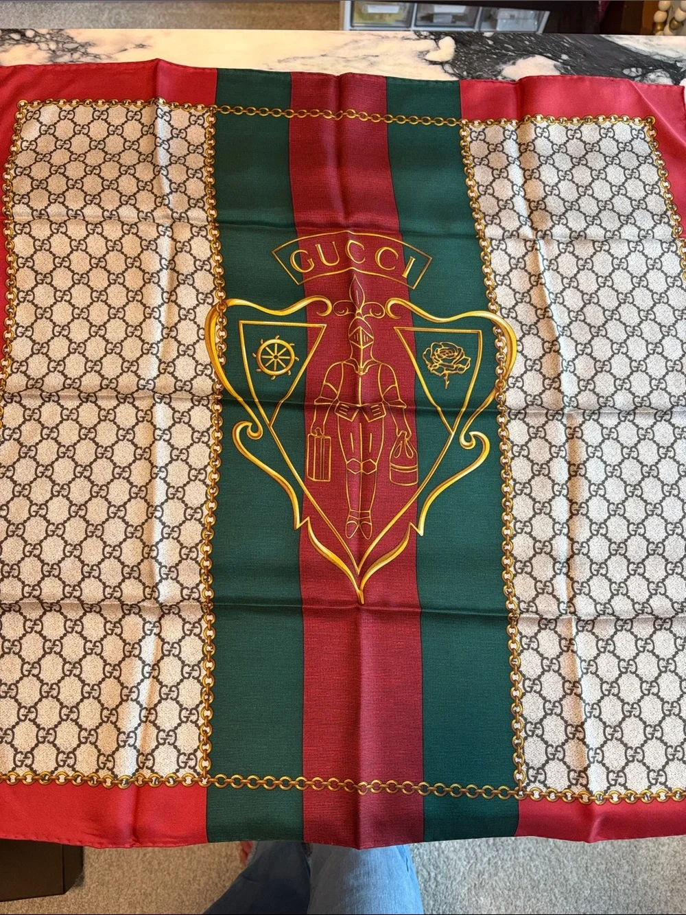 Authentic BNWT!! GUCCI CA WEBCREST SILK TWILLY SCARF 🧣#327371